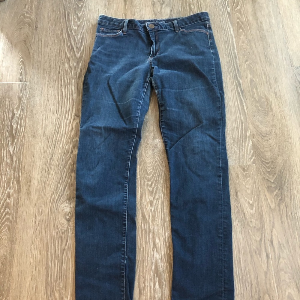 Banana Republic women’s skinny dark wash jeans